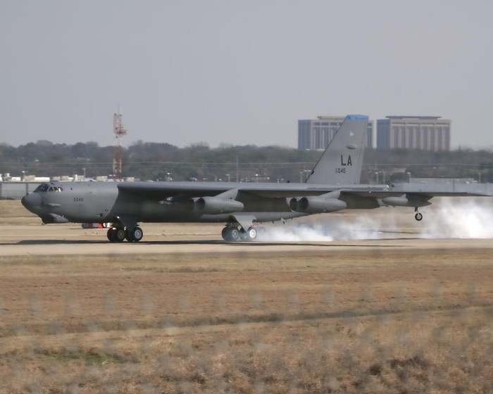 Sau Chiến tranh Việt Nam, B-52 liên tục được cải tiến, sử dụng trong Chiến tranh vùng Vịnh năm 1990 và 1991, Chiến tranh tại Nam Tư năm 1999, Afghanistan năm 2001.